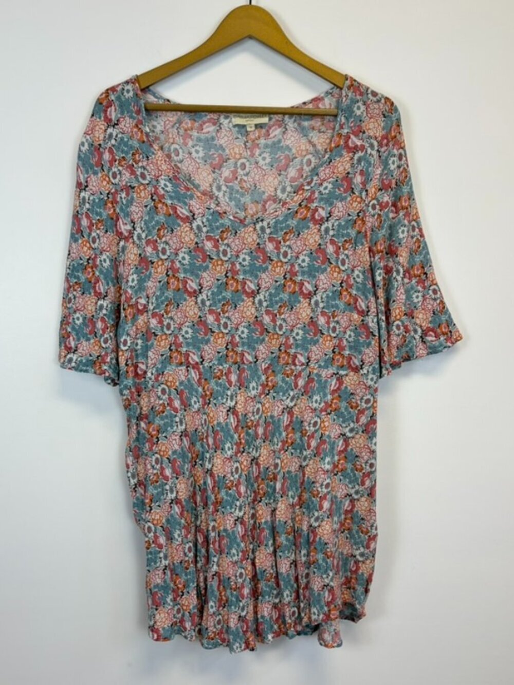 Cynthia Rowley Floral V Neck Tunic - Picture 1 of 10
